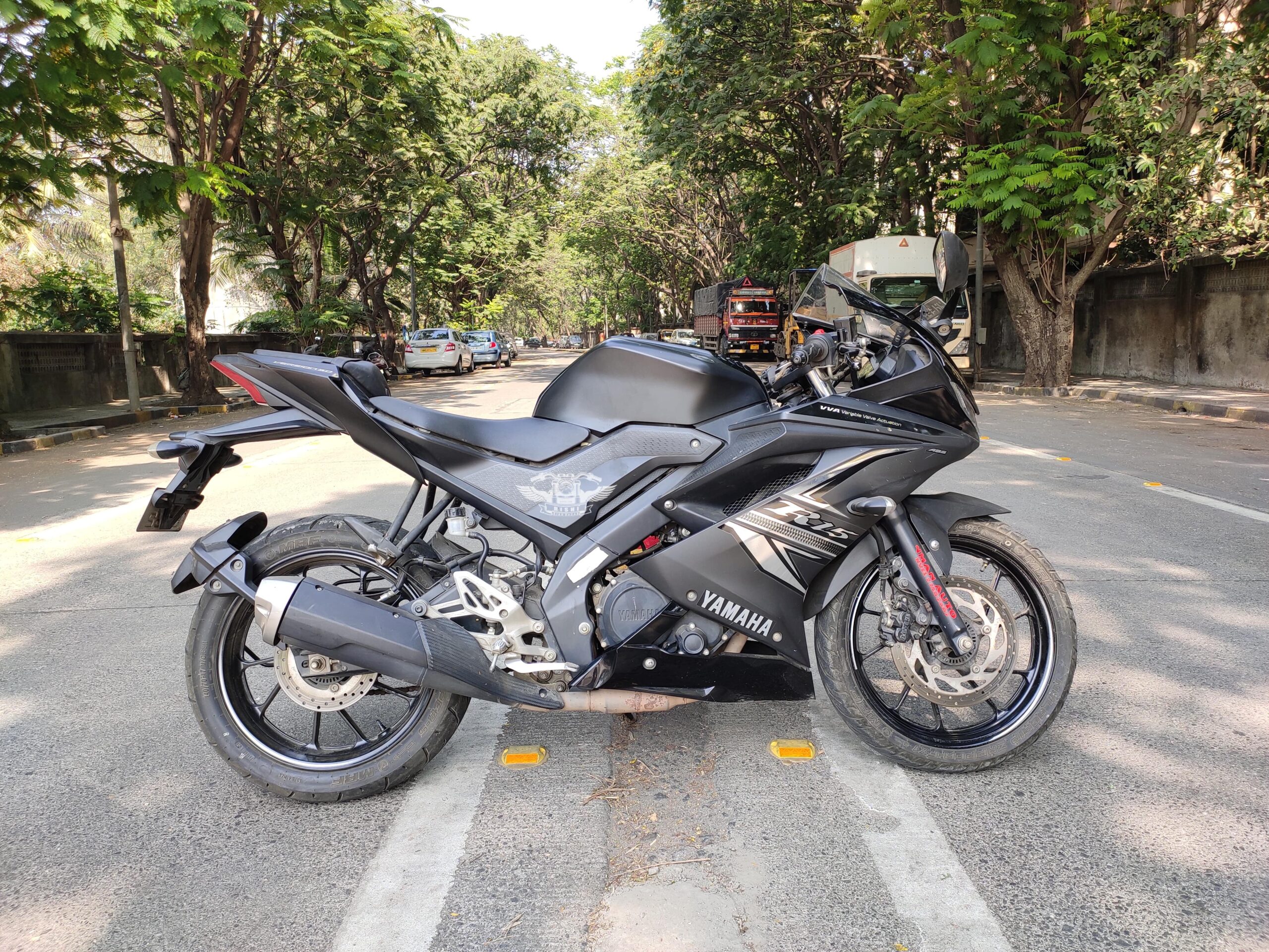 Yamaha R15-V3 ABS Black - Rishi Bike Bazar