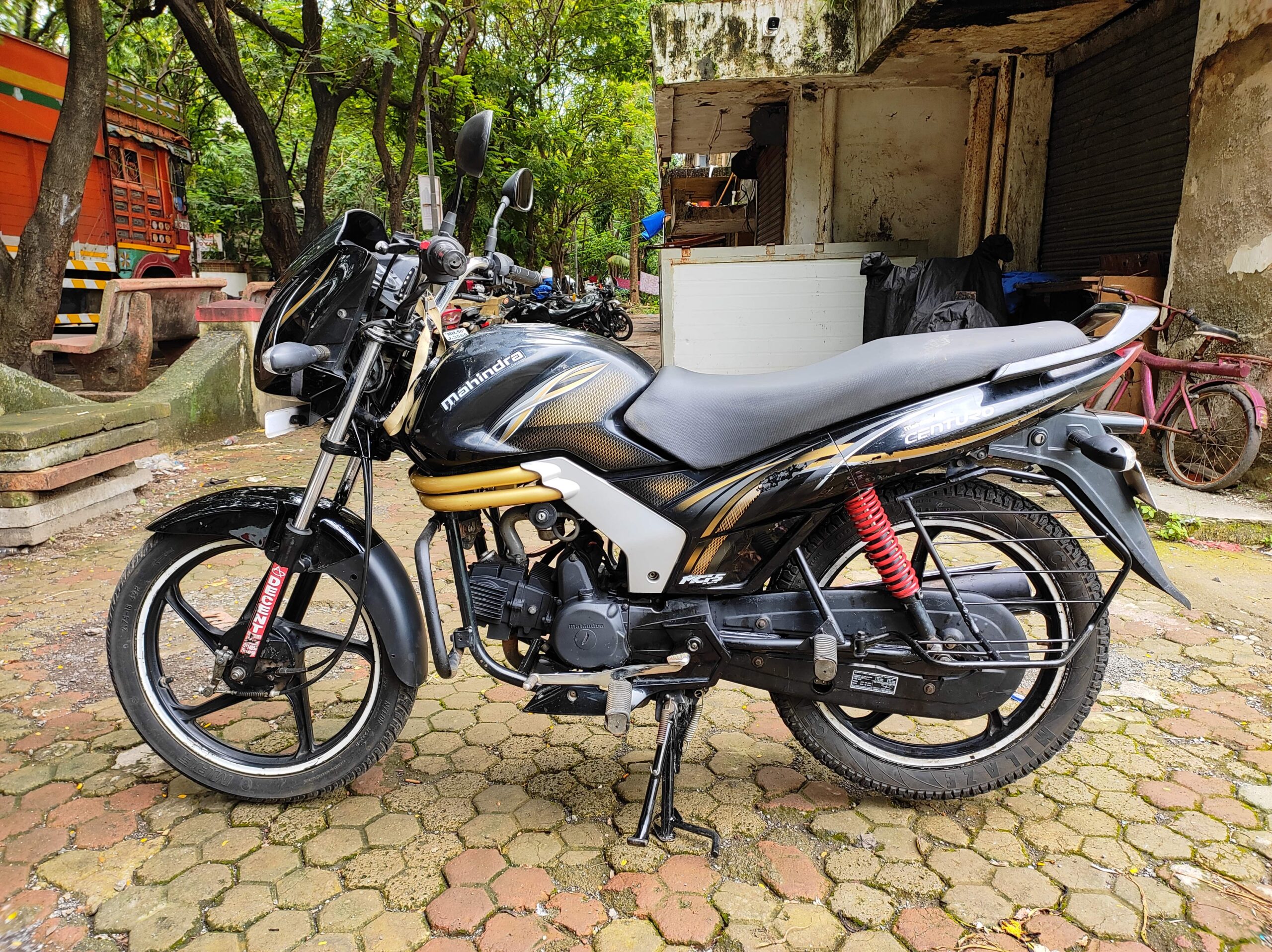 Mahindra bike new online model 2021