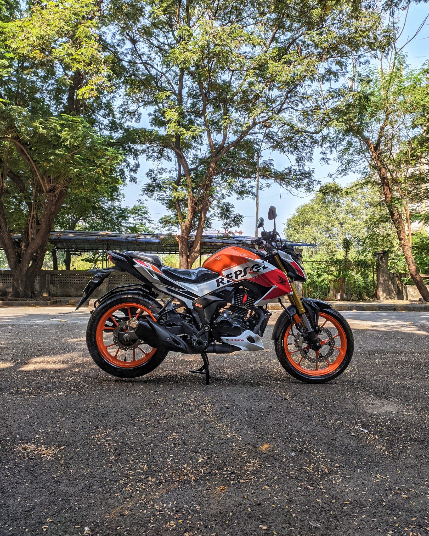 HONDA hornet 2.0 abs repsol edition. - Rishi Bike Bazar