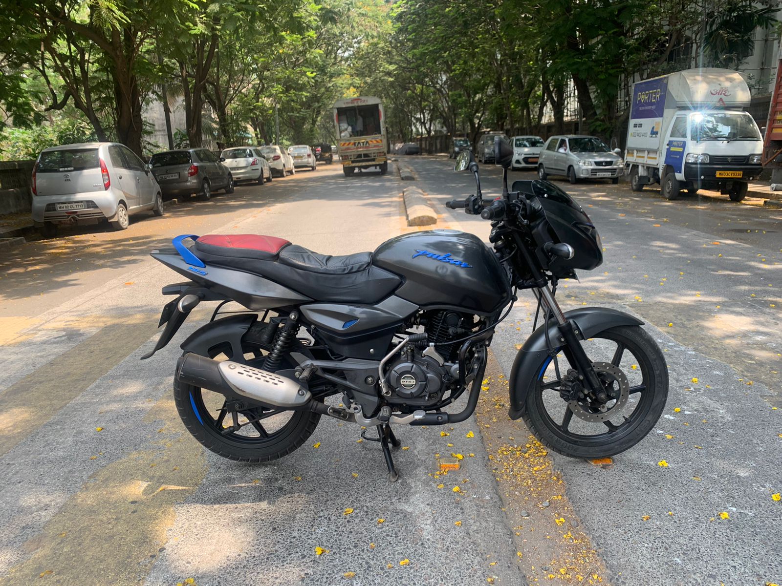 Bajaj pulsar discount 125 exchange offer