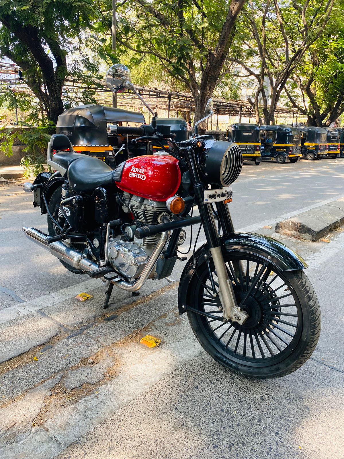 royal enfield classic ranisa price